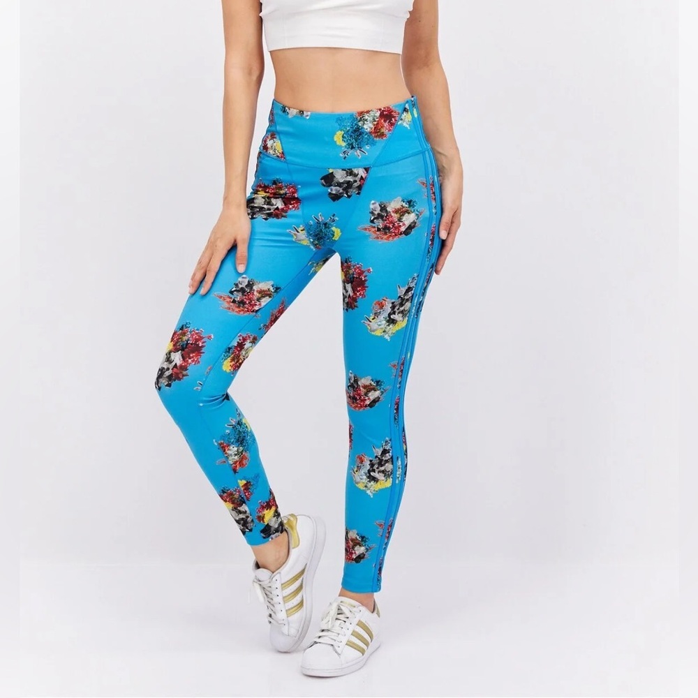 !!!!!  SOLD !!!! Teenager Girl Large Blue Floral Stretch Activewear Pants/Top